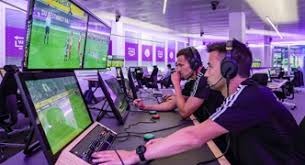 迈阿密网球大师赛：兹维列夫和萨巴伦卡顺利晋级